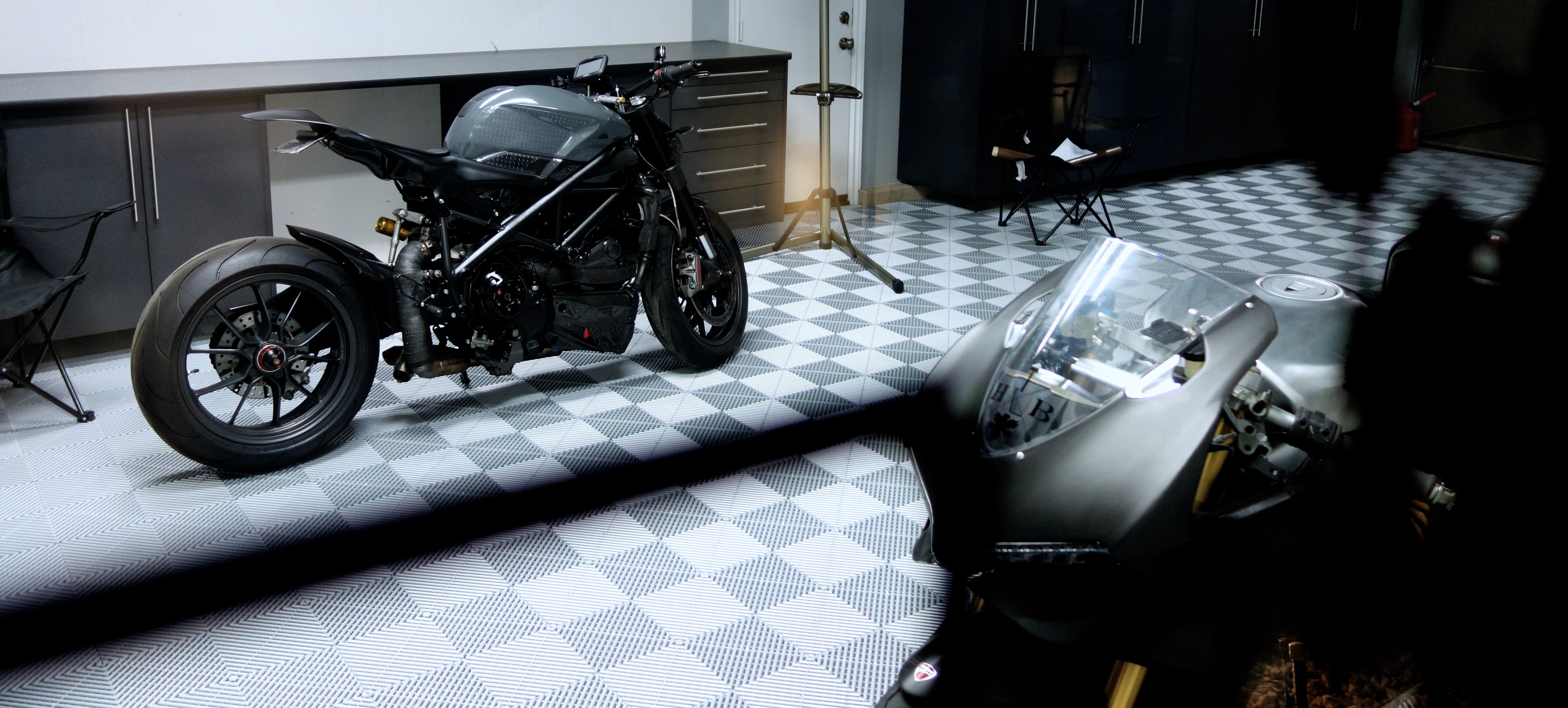 2010 Ducati Streetfighter photo 47